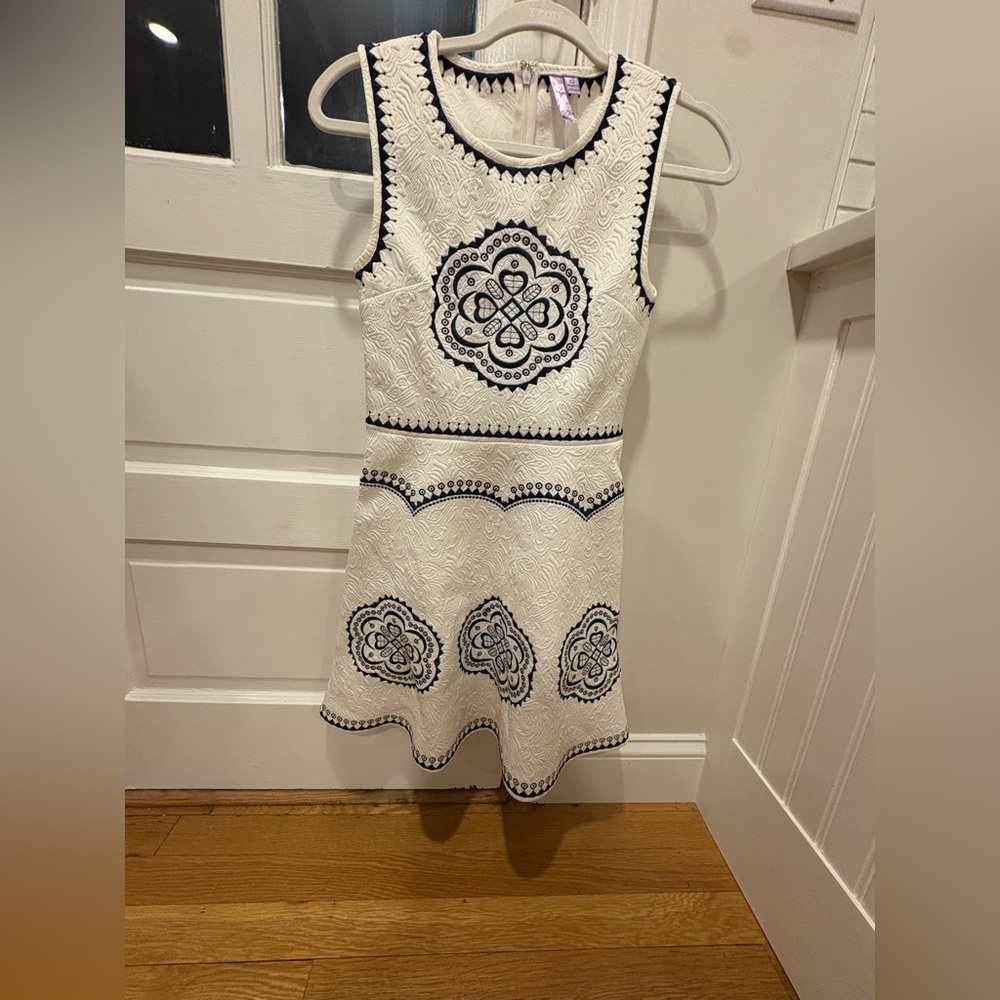 Alya Dress